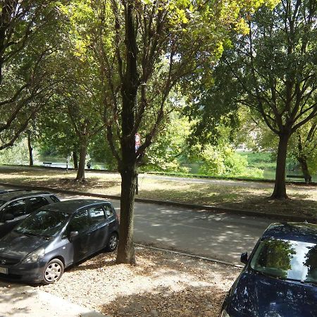 Lungo Po Appartamento Turin Luaran gambar