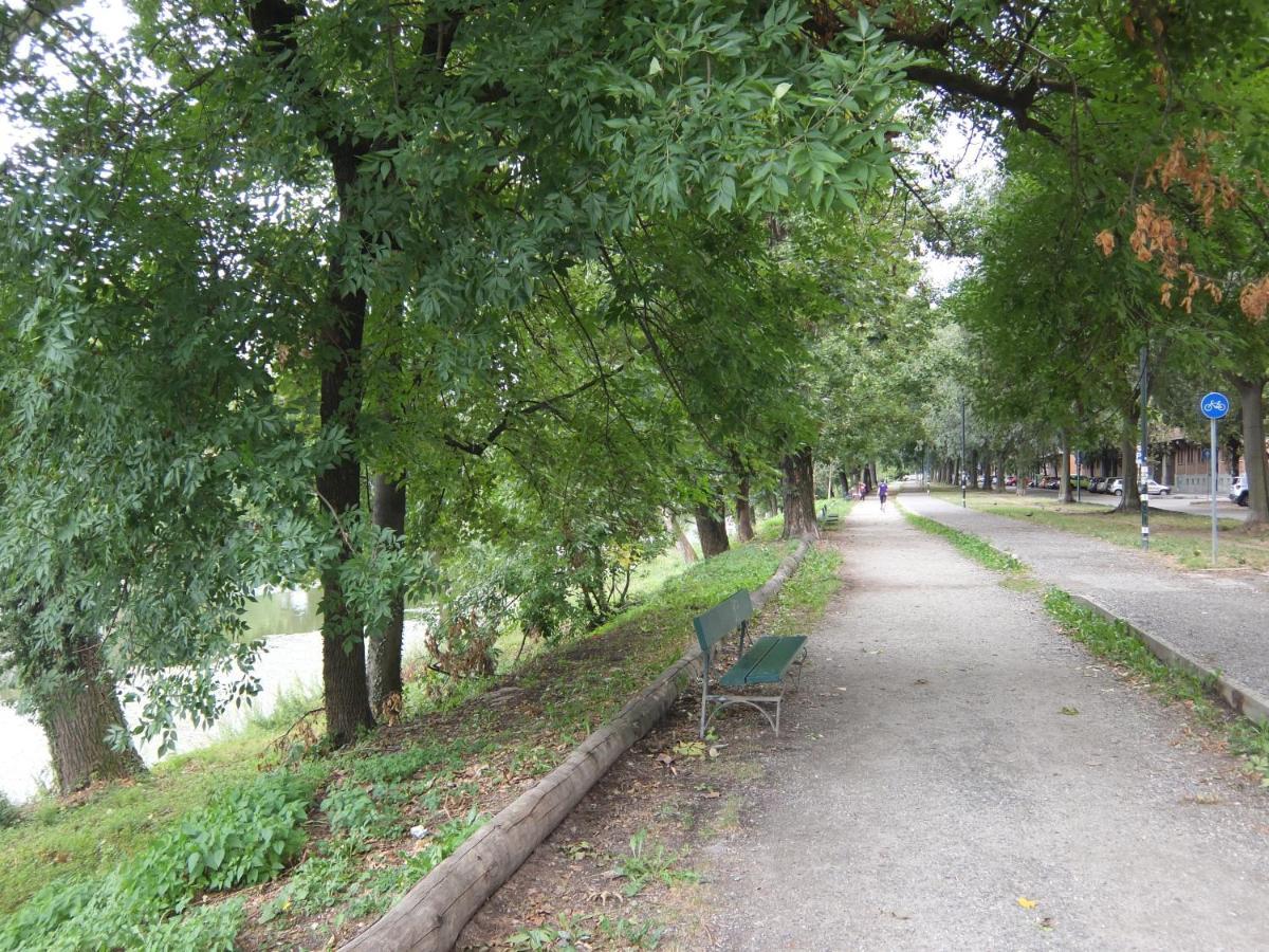 Lungo Po Appartamento Turin Luaran gambar